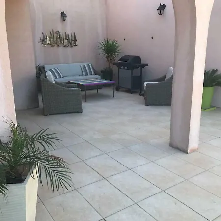 221 Avenue Frederic Mistral Villa *